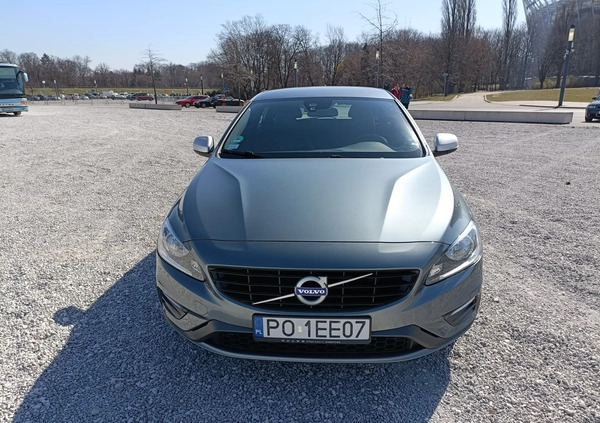 Volvo V60 cena 60800 przebieg: 142000, rok produkcji 2017 z Gdańsk małe 211